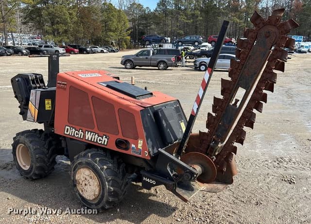 Image of Ditch Witch 410SX equipment image 2