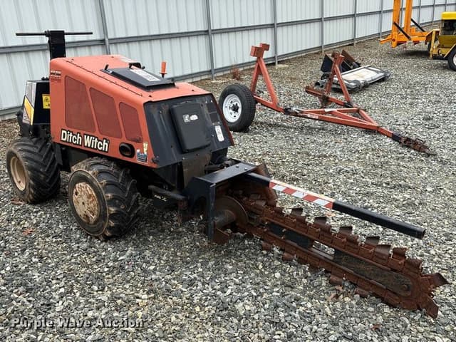 Image of Ditch Witch 410SX equipment image 2