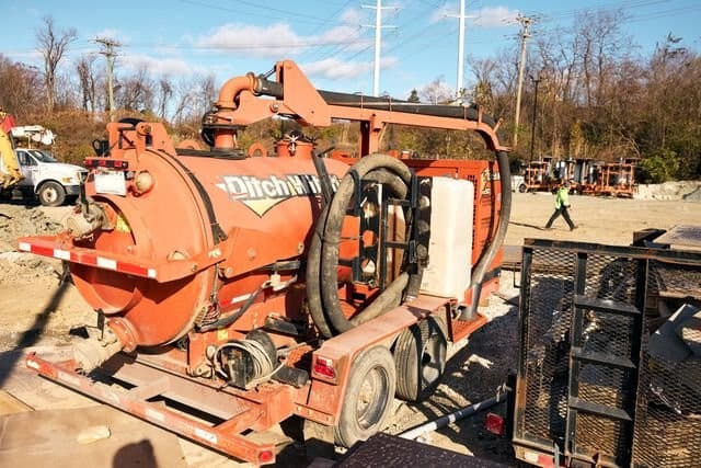 Image of Ditch Witch FX50 equipment image 2