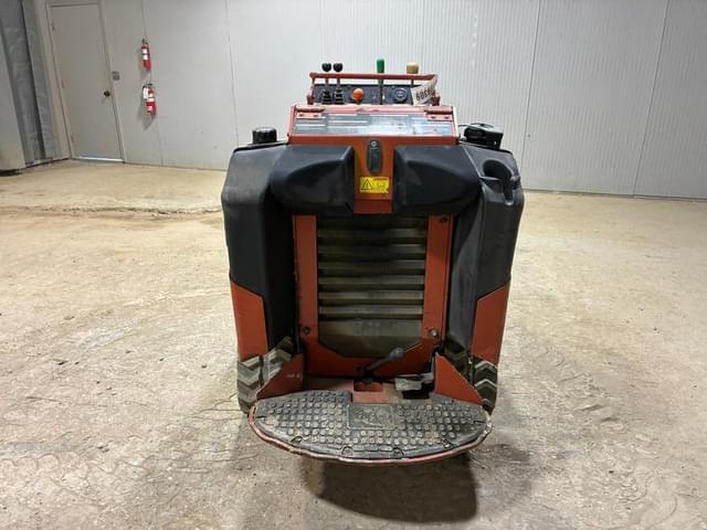 Image of Ditch Witch SK750 equipment image 3