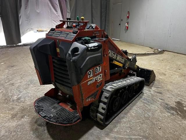 Image of Ditch Witch SK750 equipment image 4