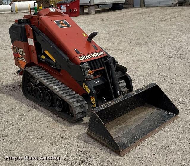 Image of Ditch Witch SK850 equipment image 2