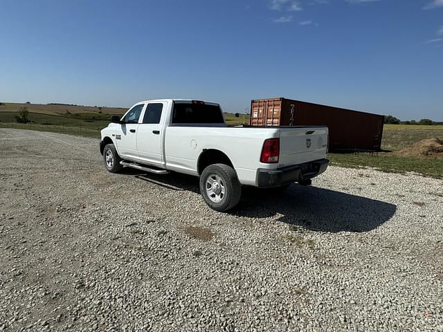 Image of Dodge Ram 2500 equipment image 3