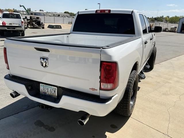 Image of Dodge Ram 1500 equipment image 4