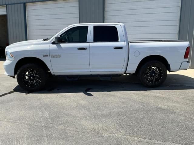 Image of Dodge Ram 1500 equipment image 1