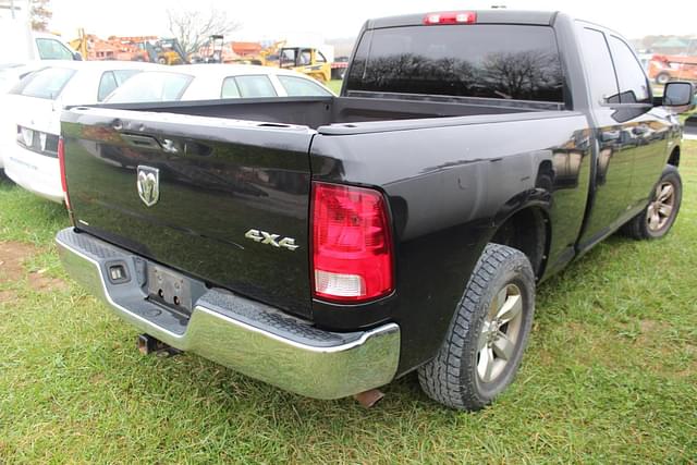 Image of Dodge Ram 1500 equipment image 2