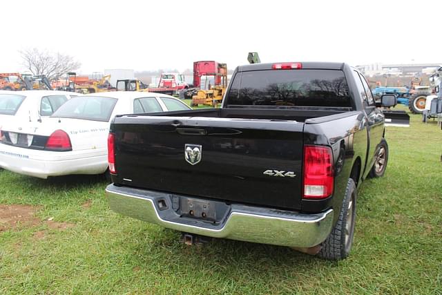 Image of Dodge Ram 1500 equipment image 1