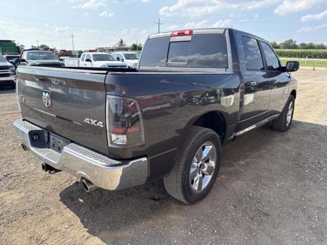 Image of Dodge Ram 1500 equipment image 3