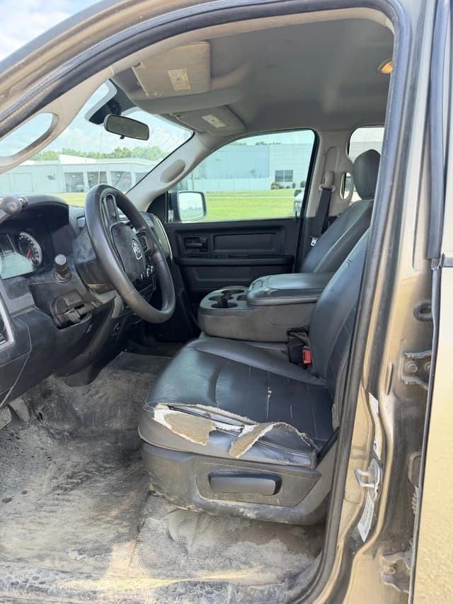 Image of Dodge Ram 1500 equipment image 4