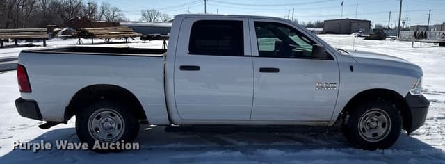 Image of Dodge Ram 1500 equipment image 3