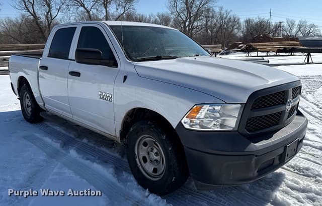 Image of Dodge Ram 1500 equipment image 2