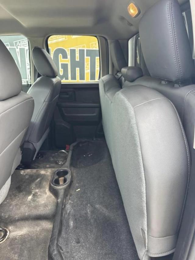 Image of Dodge Ram 1500 equipment image 4