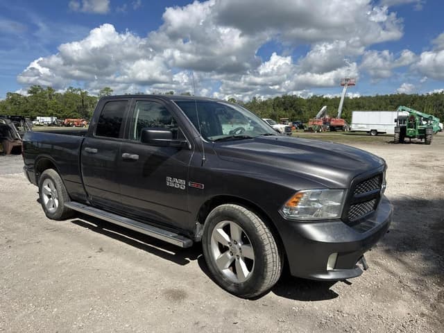 Image of Dodge Ram 1500 equipment image 3