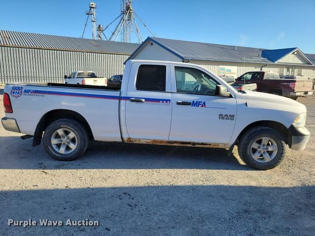 Image of Dodge Ram 1500 equipment image 3