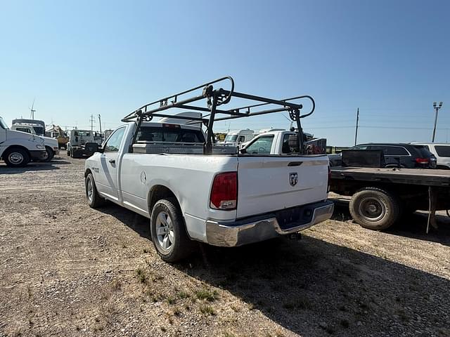 Image of Dodge Ram 1500 equipment image 3