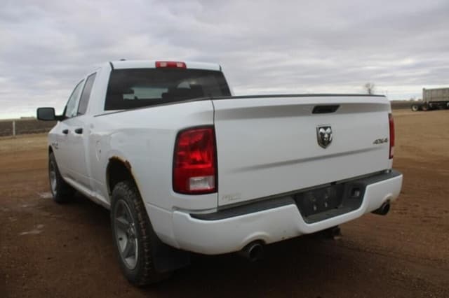 Image of Dodge Ram 1500 equipment image 3