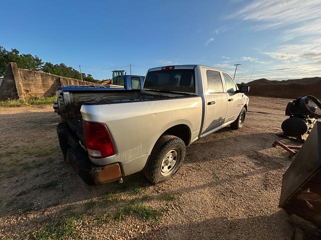 Image of Dodge Ram 1500 equipment image 2