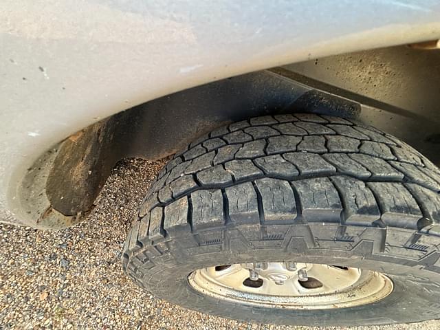 Image of Dodge Ram 1500 equipment image 4