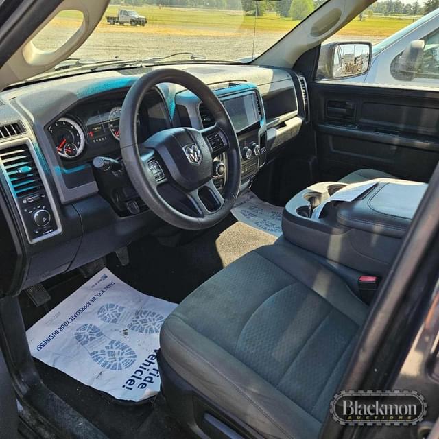 Image of Dodge Ram 1500 equipment image 4