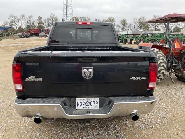 Image of Dodge Ram 1500 equipment image 3