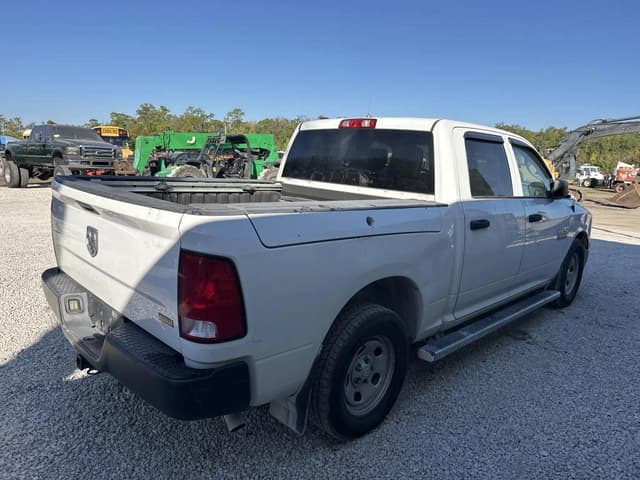 Image of Dodge Ram 1500 equipment image 2