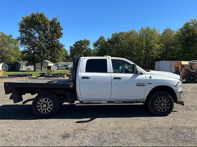 Image of Dodge Ram 2500 equipment image 3