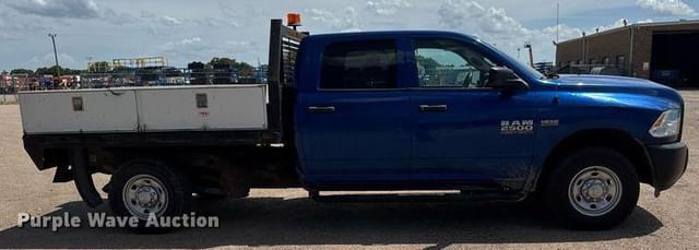 Image of Dodge Ram 2500 equipment image 3