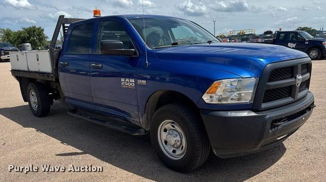 Image of Dodge Ram 2500 equipment image 2