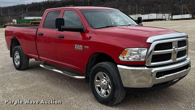 Image of Dodge Ram 2500 equipment image 2