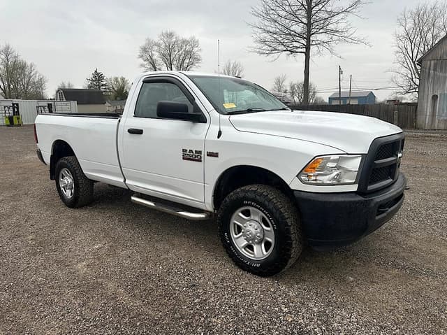 Image of Dodge Ram 2500 equipment image 2