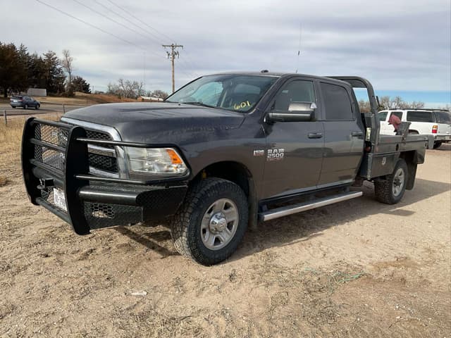 Image of Dodge Ram 2500 equipment image 2
