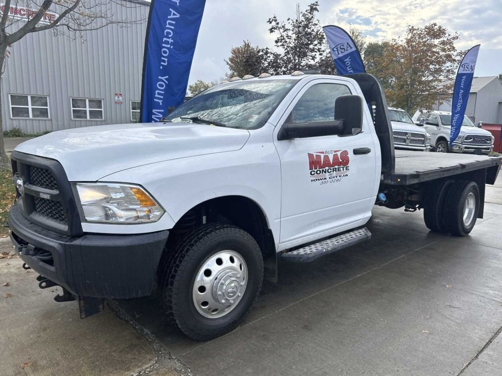 2015 Dodge Ram 3500 Equipment Image0