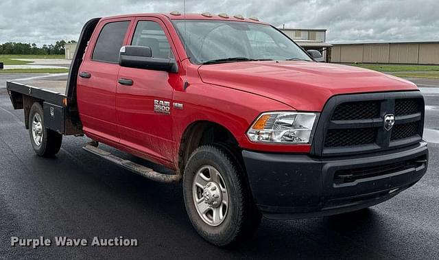 Image of Dodge Ram 3500 equipment image 2