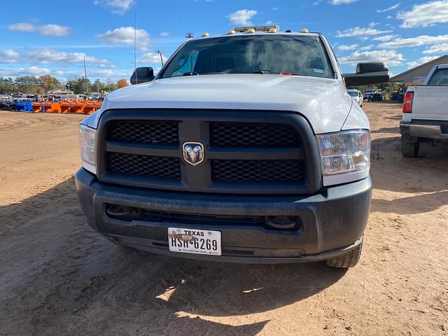 Image of Dodge Ram 3500 equipment image 1