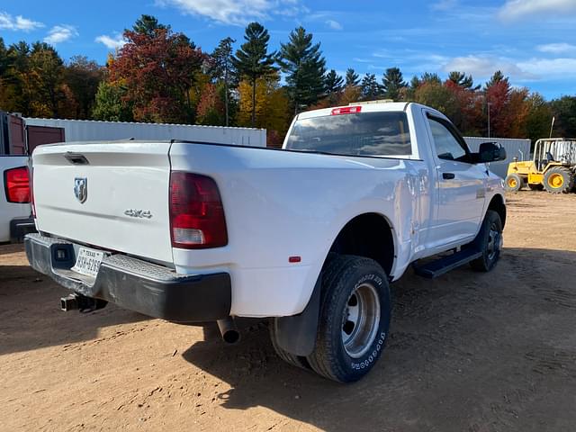 Image of Dodge Ram 3500 equipment image 4