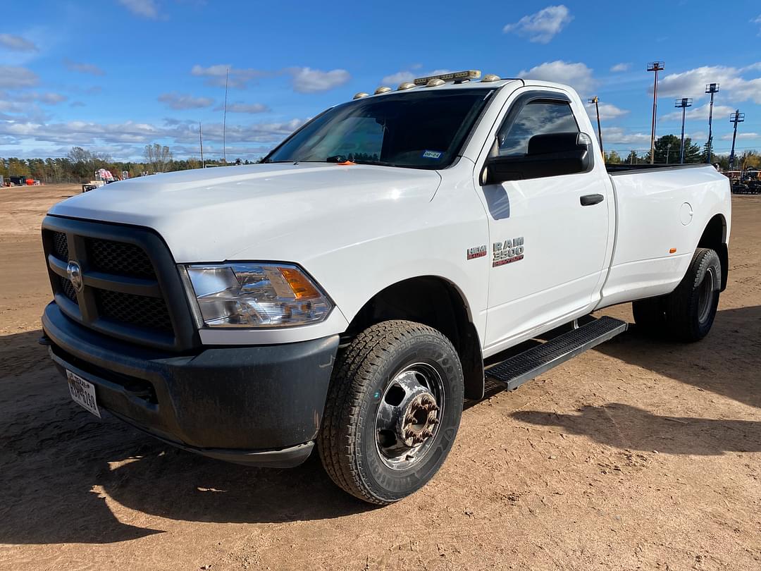 Image of Dodge Ram 3500 Primary image