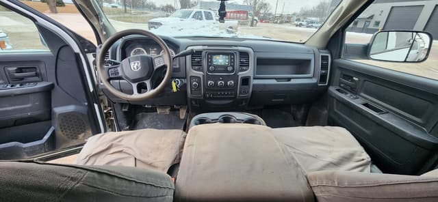 Image of Dodge Ram 3500 equipment image 3