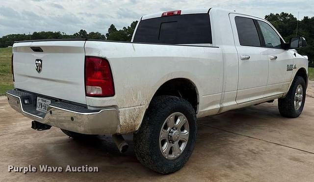 Image of Dodge Ram 3500 equipment image 4
