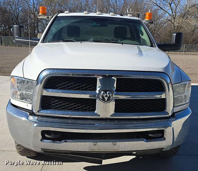 Image of Dodge Ram 3500 equipment image 1