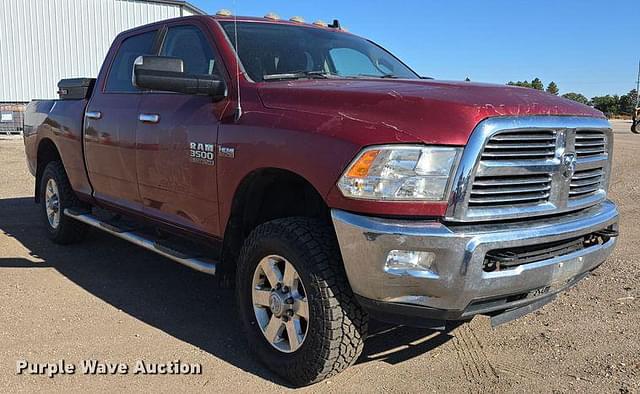 Image of Dodge Ram 3500HD equipment image 2