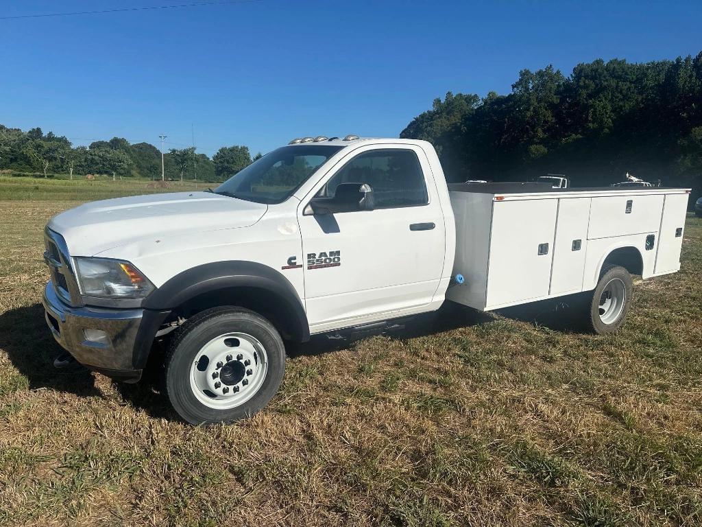 Image of Dodge Ram 5500 Primary image