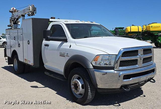 Image of Dodge Ram 5500 equipment image 2