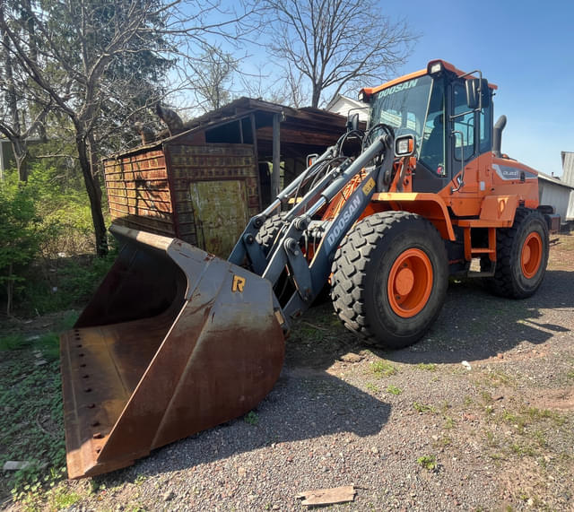 Image of  Doosan DL200 equipment image 1