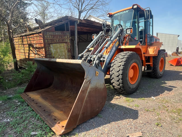 Image of  Doosan DL200 equipment image 4