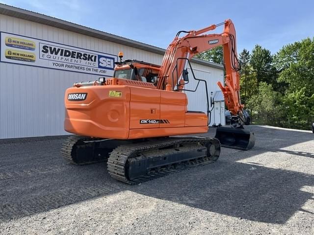 Image of  Doosan DX140LC equipment image 4