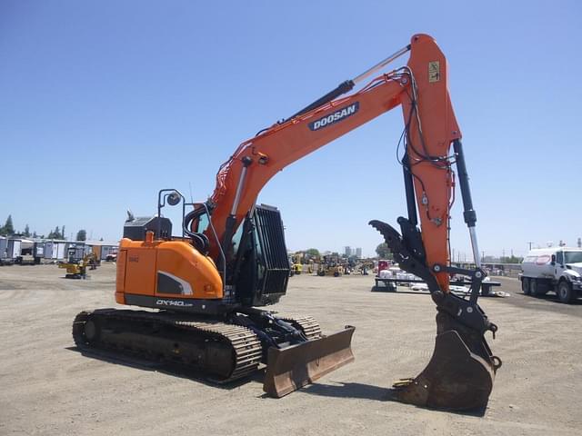 Image of  Doosan DX140LCR-5 equipment image 2