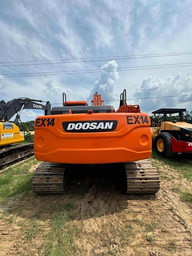 Image of  Doosan DX255LC equipment image 4