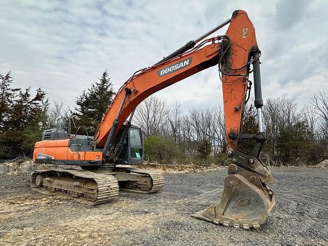 Image of  Doosan DX350LC-5 equipment image 1