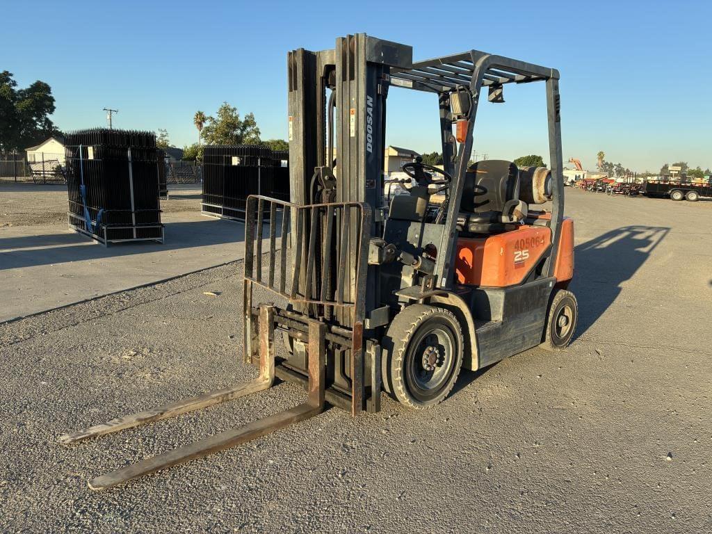 Image of  Doosan G25G Primary image