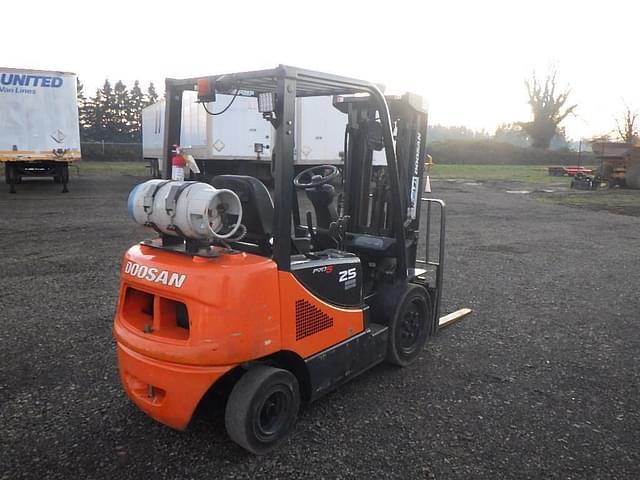 Image of  Doosan G25P-5 equipment image 3